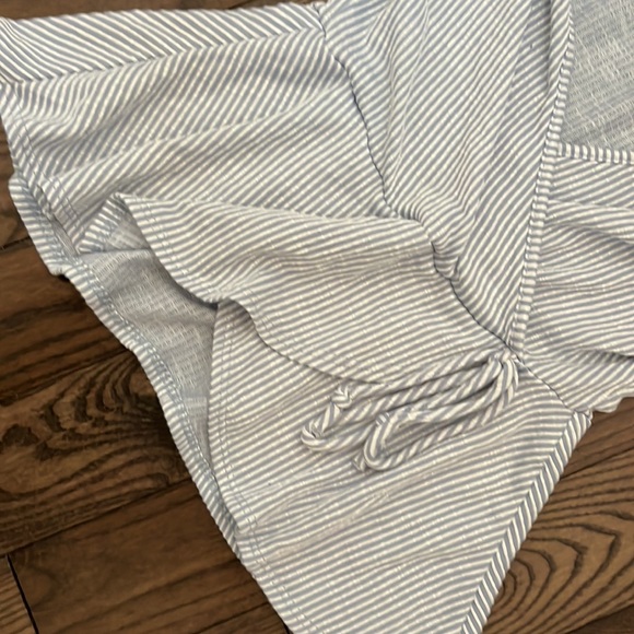 Blue striped frilly summer blouse! From Caution to the wind! - Picture 4 of 5